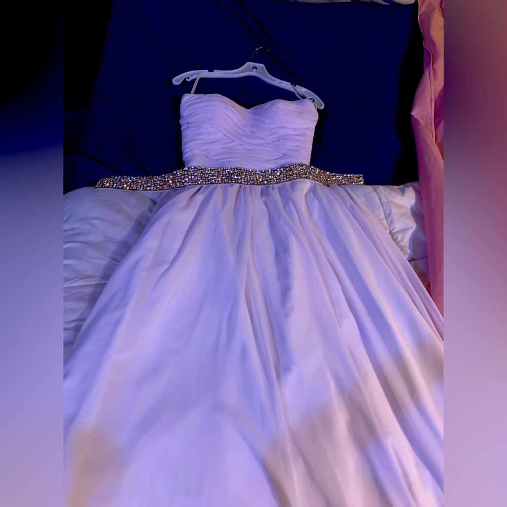 Wedding dress for low!